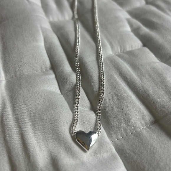 Gorjana Lou Helium Heart Necklace - Picture 2 of 3
